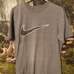 NIKE SWOOSH tee